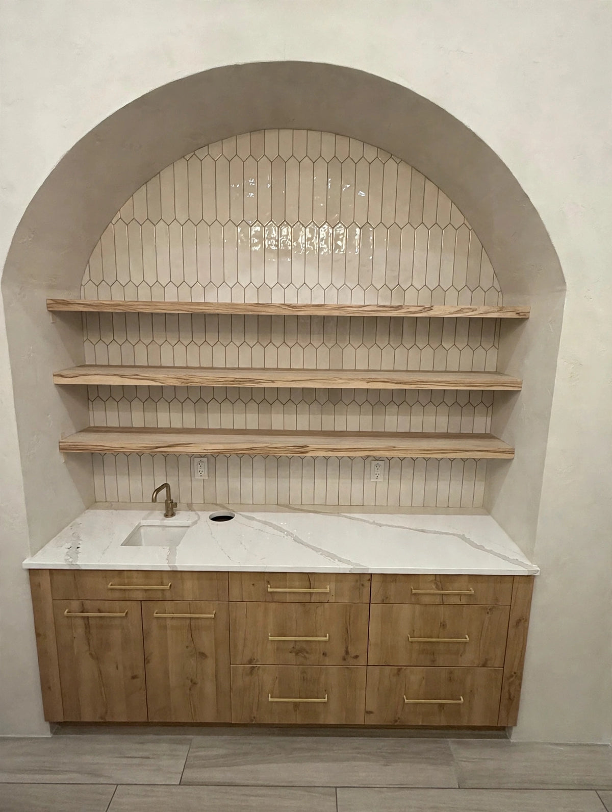 Oak & Glow lighted ash shelf