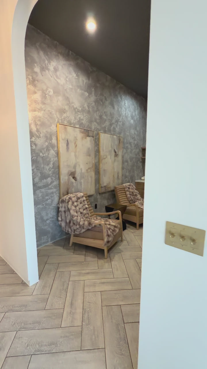 Video: the original lounge walkthrough — white oak shelves over the vanity